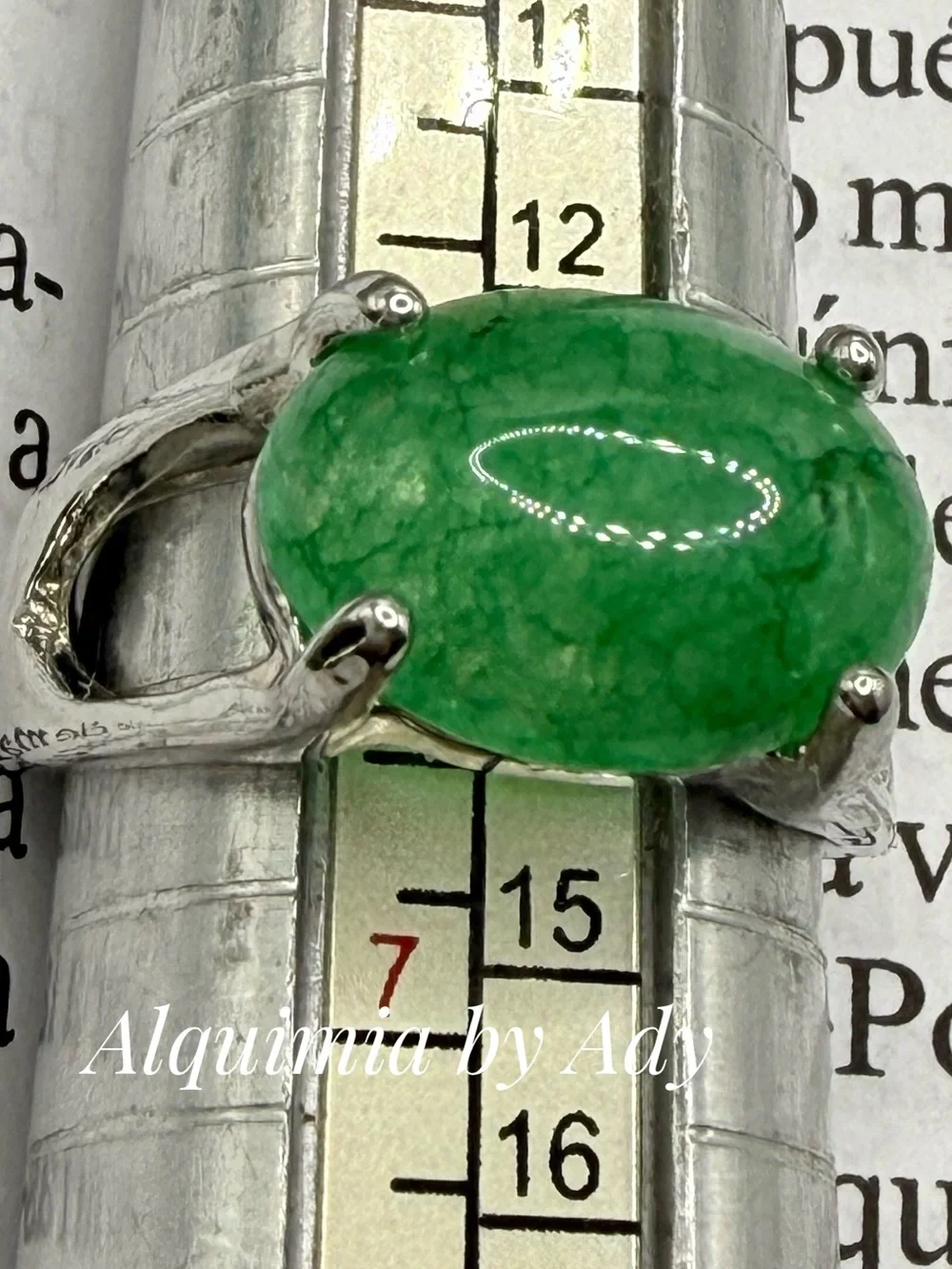 Green Jade Victorian silver ring / wealth and good luck healing crystal